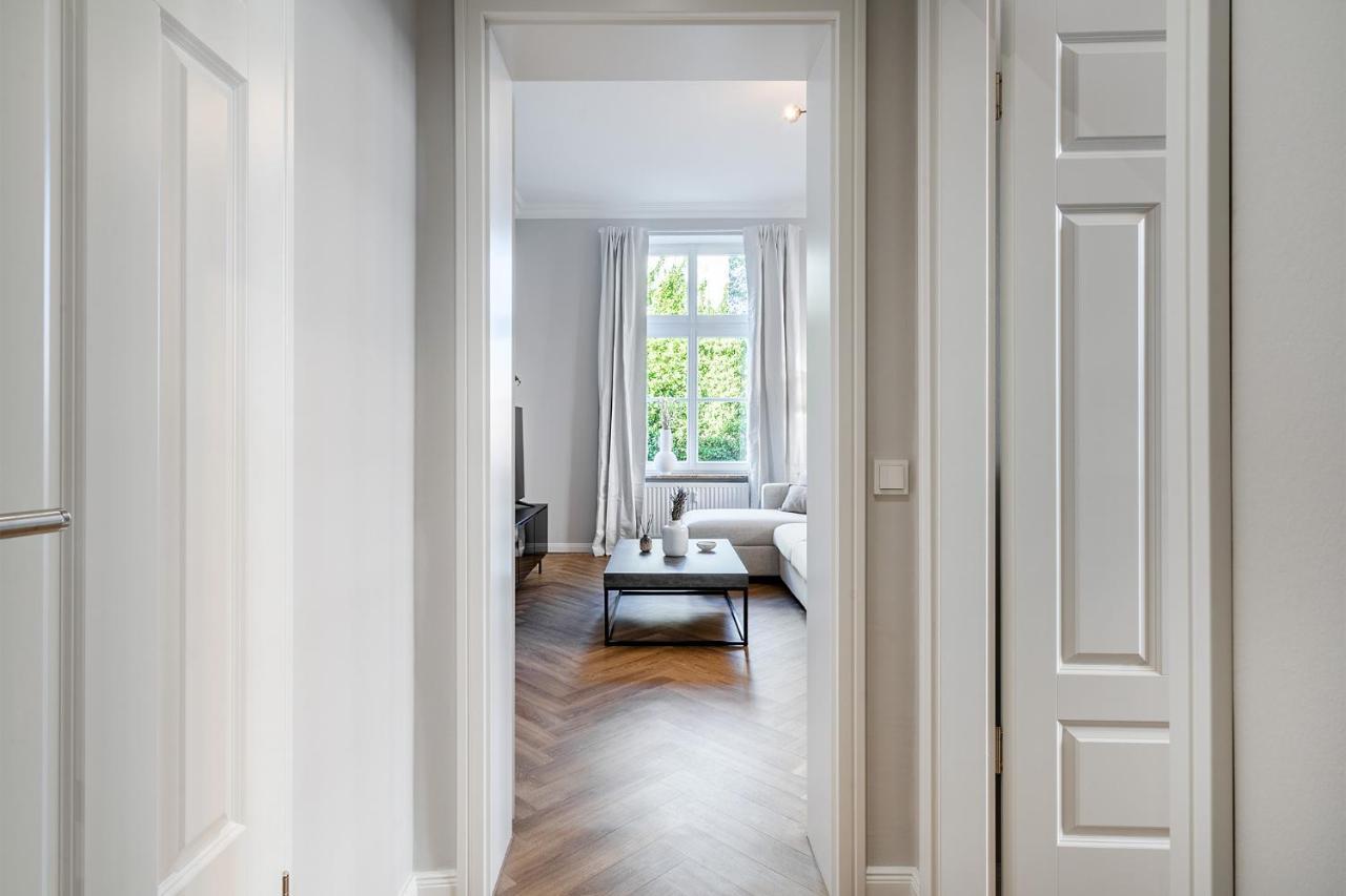 Apartment Villa Anna - Wohnung Mit Stellplatz Emden Dış mekan fotoğraf