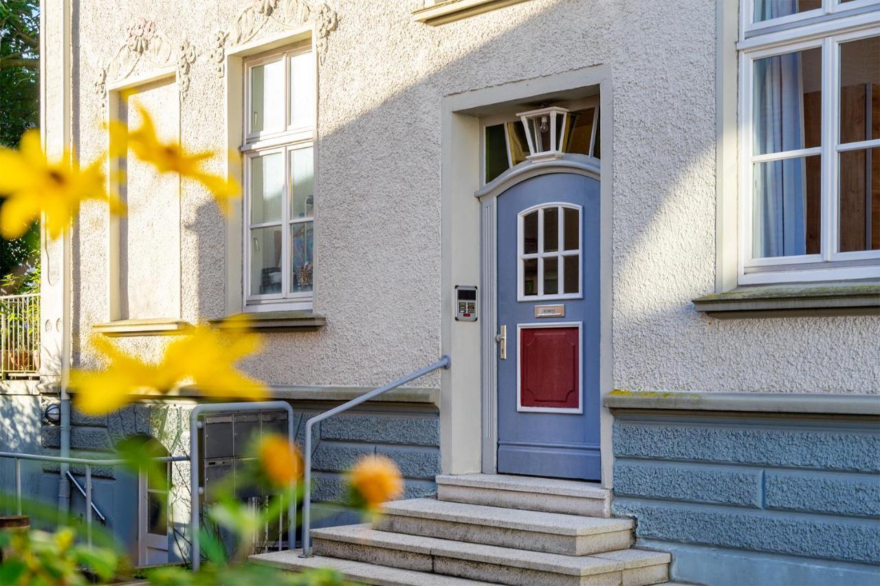 Apartment Villa Anna - Wohnung Mit Stellplatz Emden Dış mekan fotoğraf