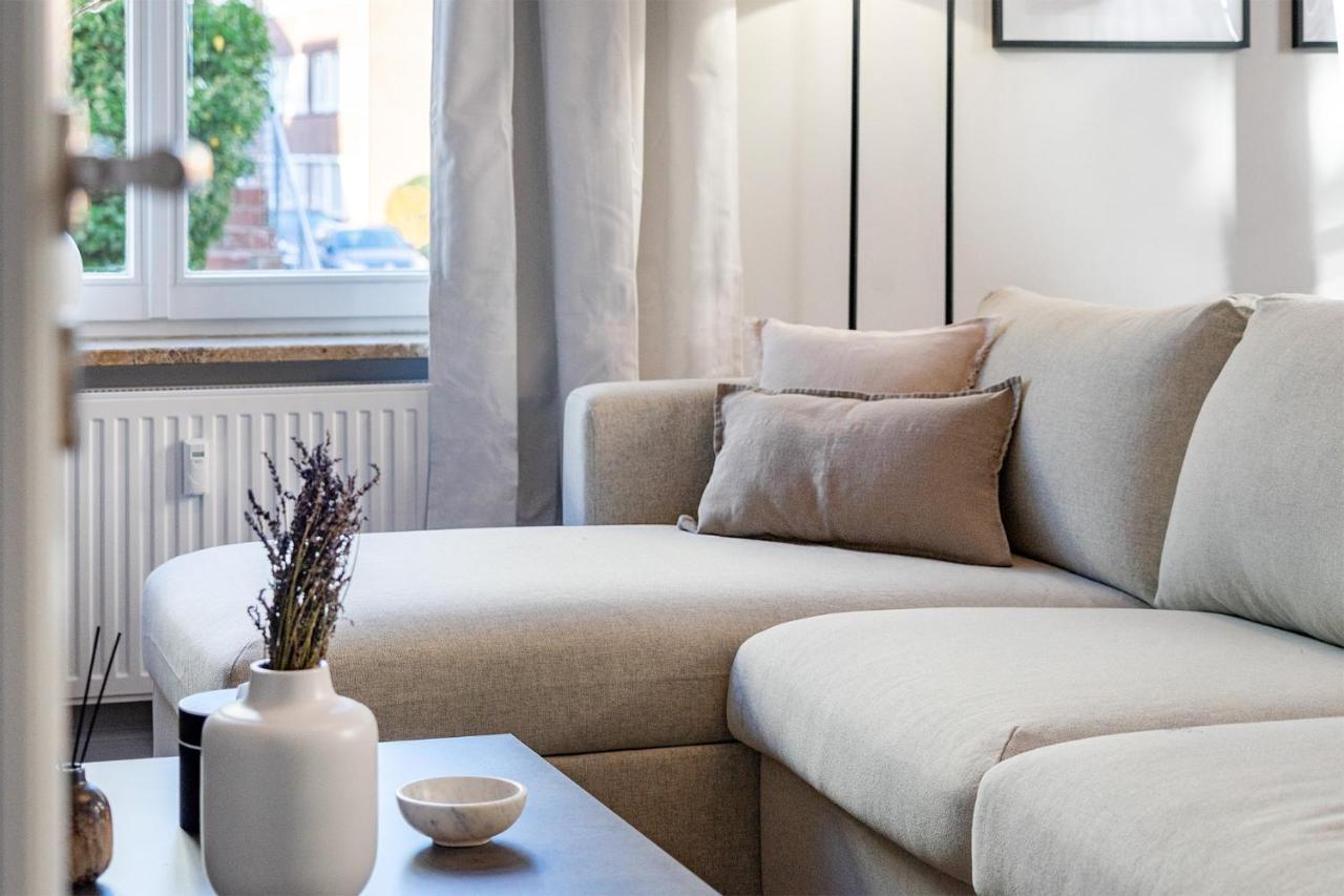 Apartment Villa Anna - Wohnung Mit Stellplatz Emden Dış mekan fotoğraf